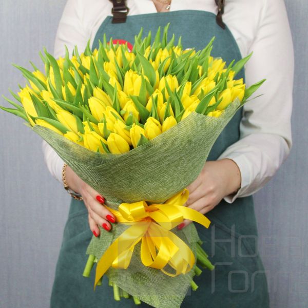 Букет 101 желтый тюльпан