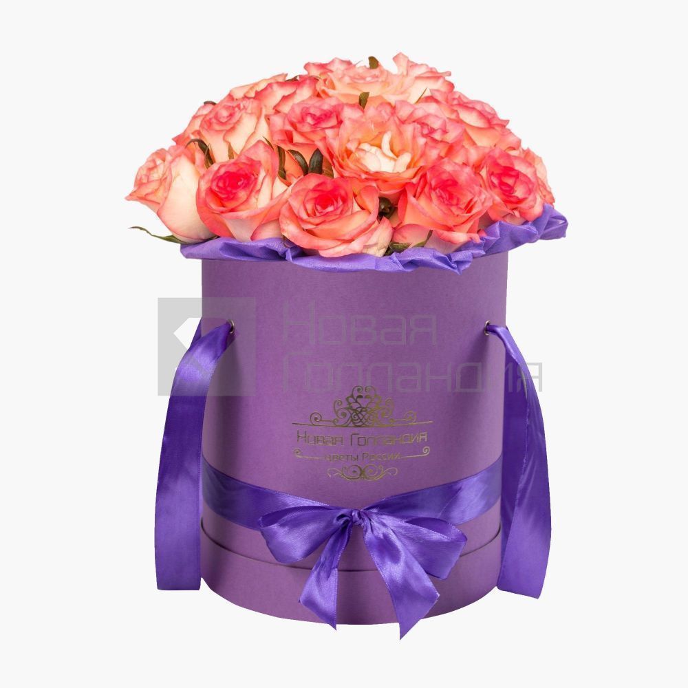 25 розовых роз Джумелия в сиреневой шляпной коробке №160