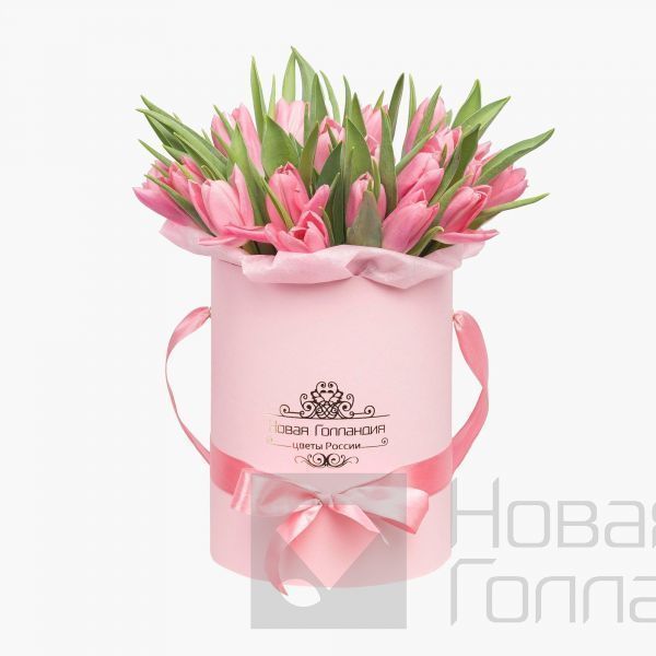 25 розовых тюльпанов в розовой маленькой шляпной коробке №527