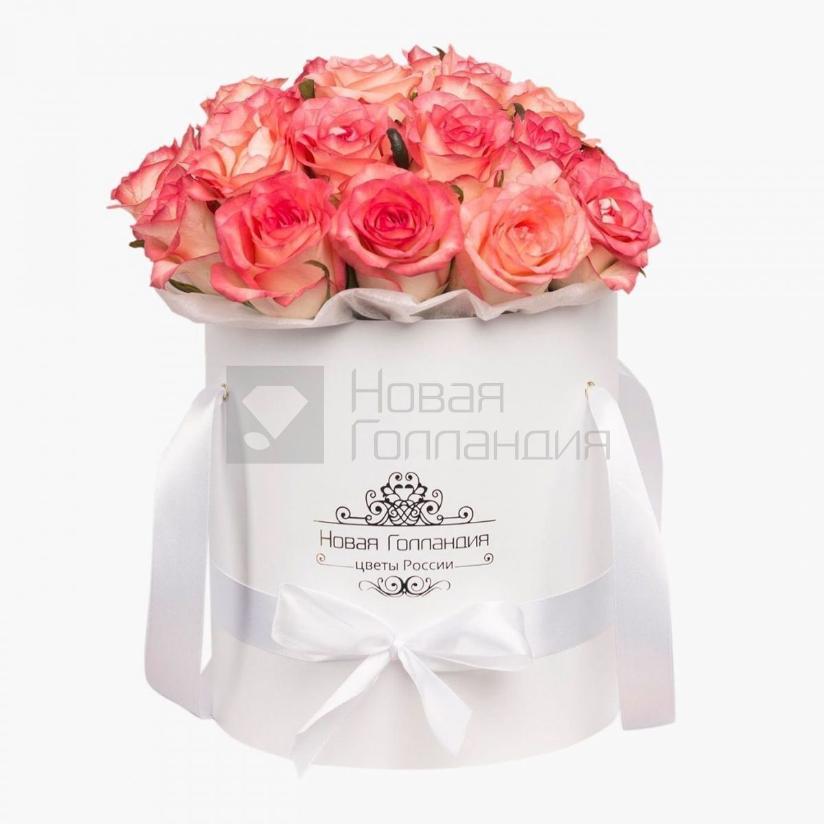 15 розовых роз Джумелия в маленькой белой шляпной коробке №289